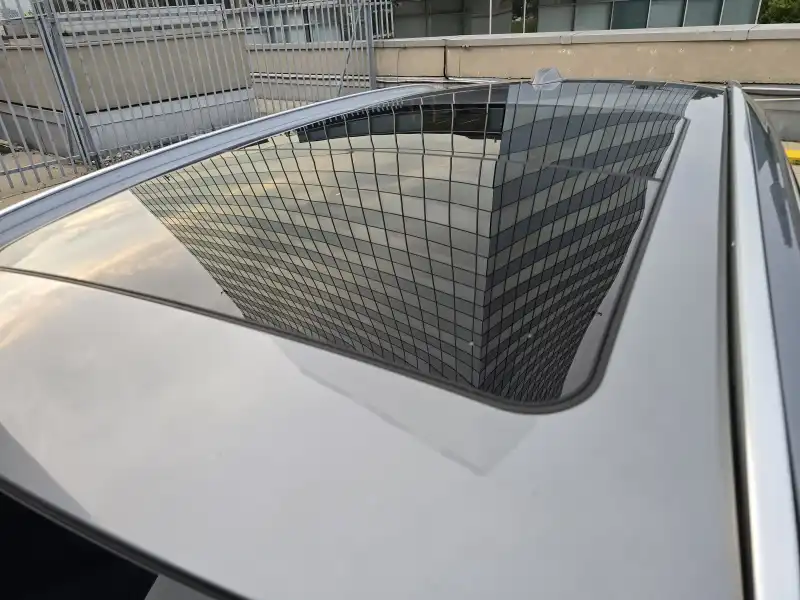 vehicleImage