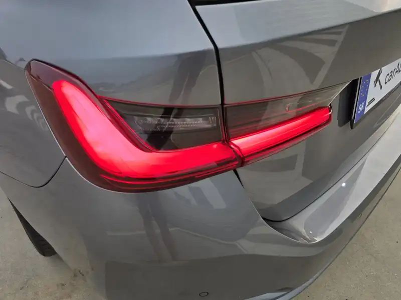 vehicleImage