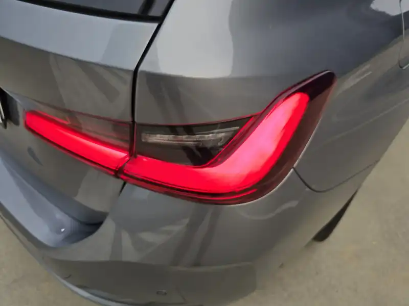 vehicleImage