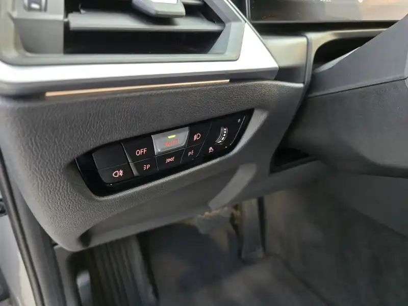 vehicleImage