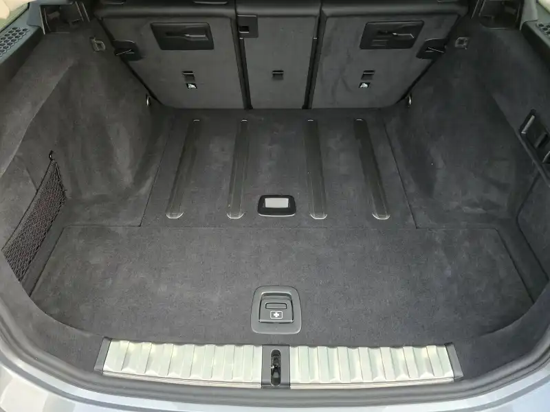vehicleImage
