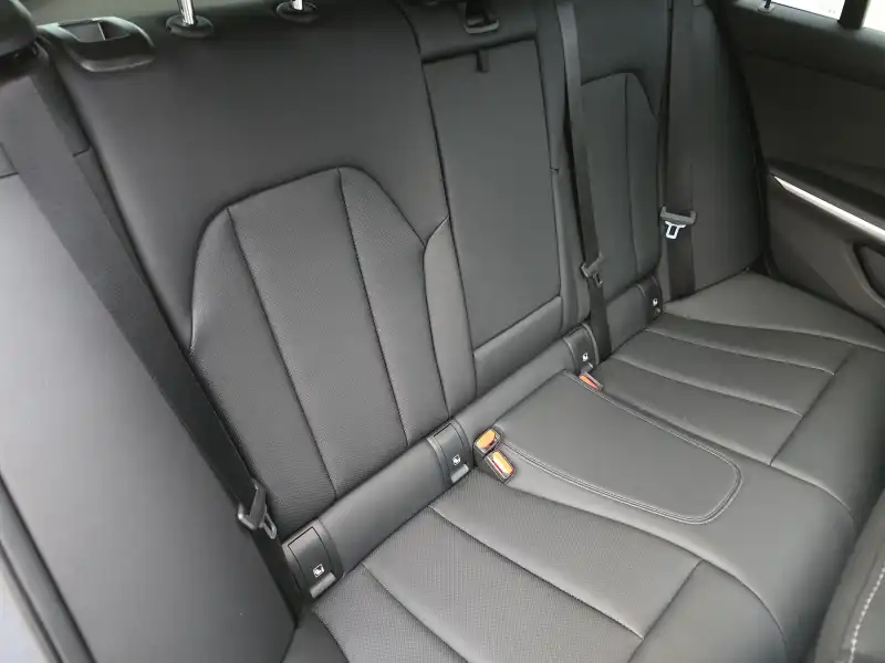 vehicleImage