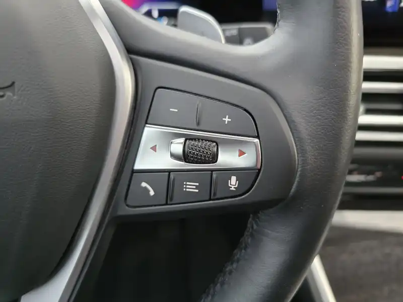 vehicleImage